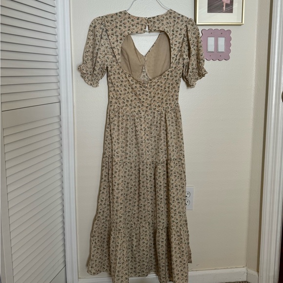 Daisy Street V-neck Midi Tea Dress - Picture 5 of 5
